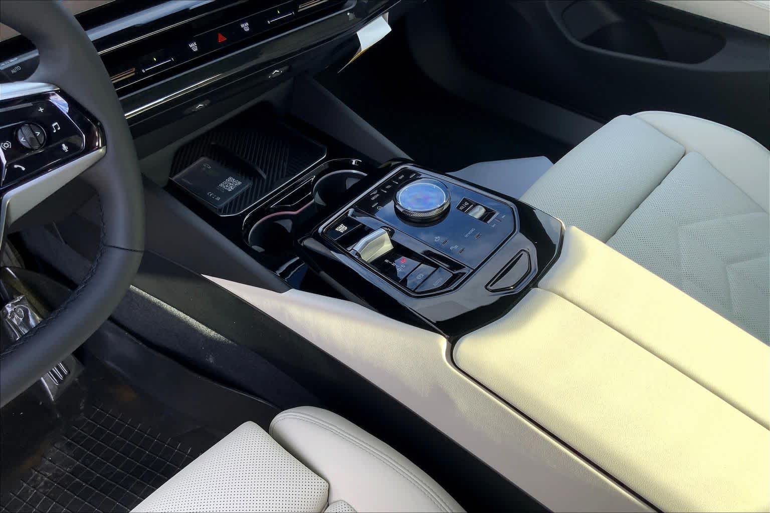 New 2026 Dark Graphite Metallic BMW 530i xDrive image 7