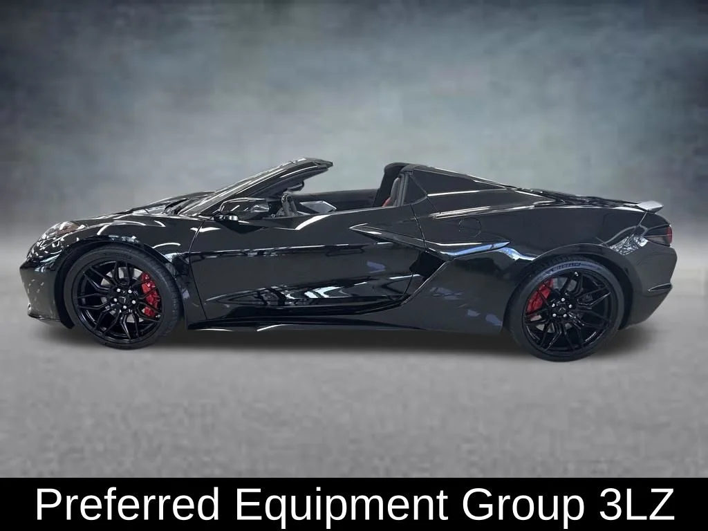 Certified Used 2023 Black Chevrolet Z06 image 4