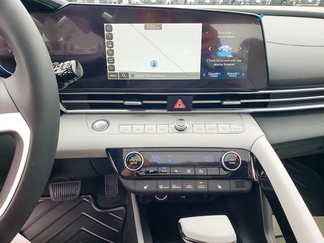 New 2025 Black Hyundai Limited image 15
