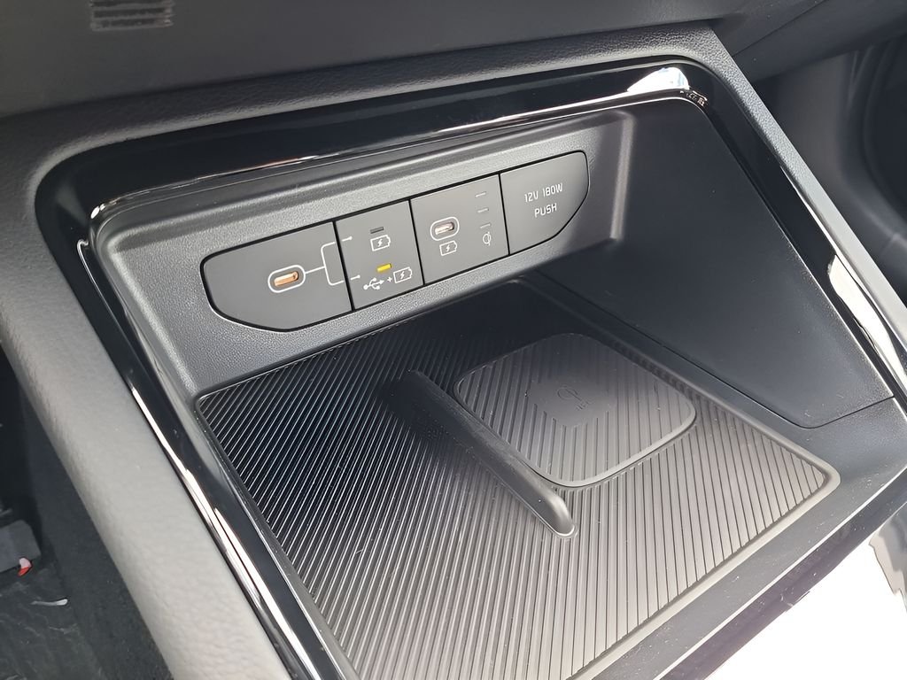 2026 Kia K5 GT - Photo 24