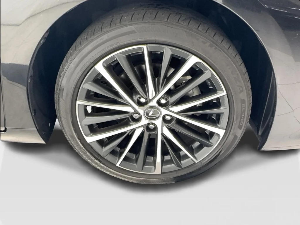 Used 2024 Black Lexus 350 image 14