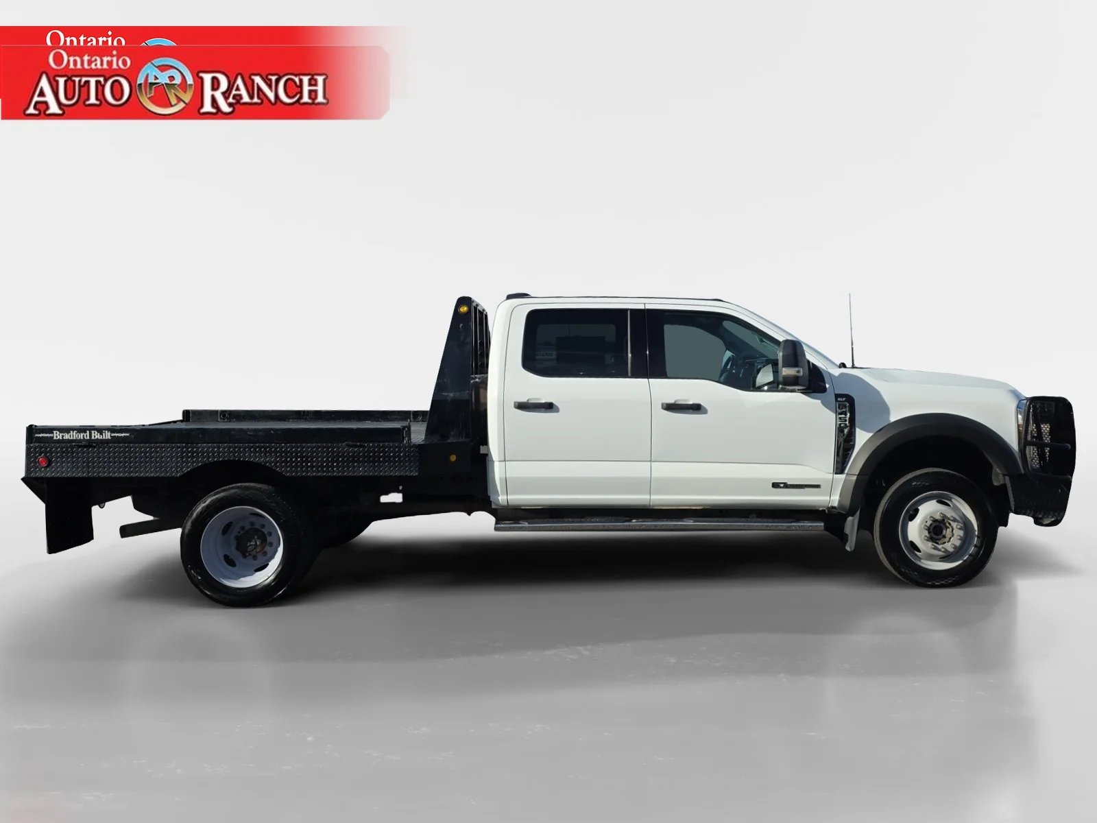 Used 2024 Oxford White Ford XLT image 5