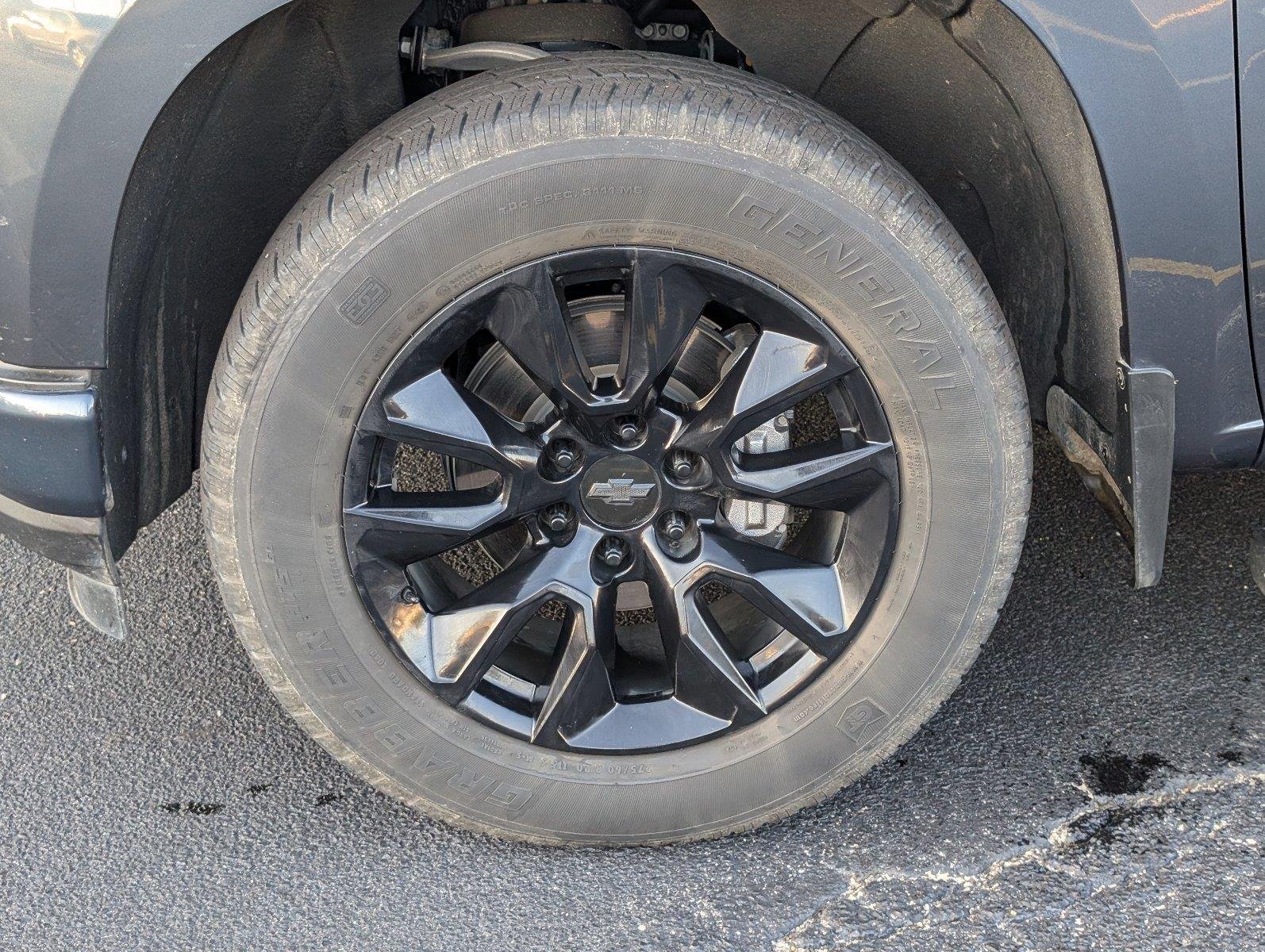 Used 2022 SHADOW GRAY METALLIC Chevrolet Custom image 11