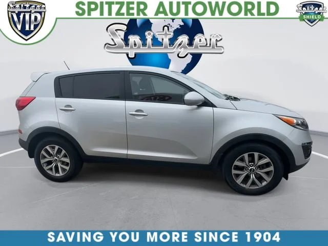 Used 2015  Kia LX image 10
