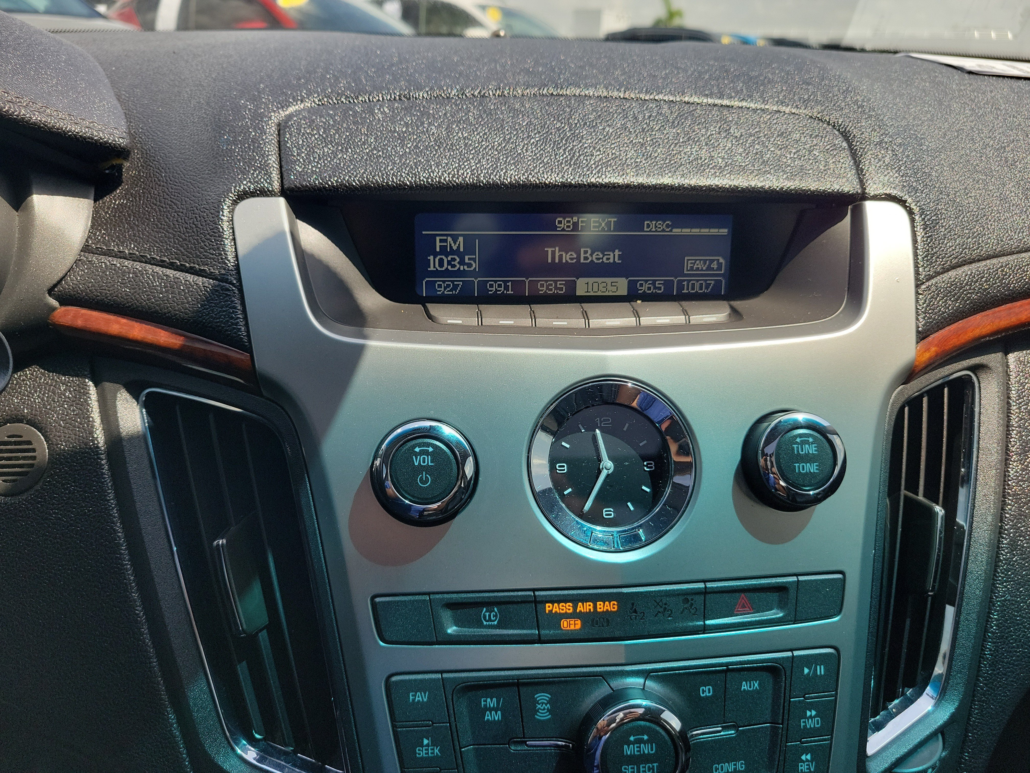 Used 2009 Black Ice Cadillac RWD w/1SA image 29