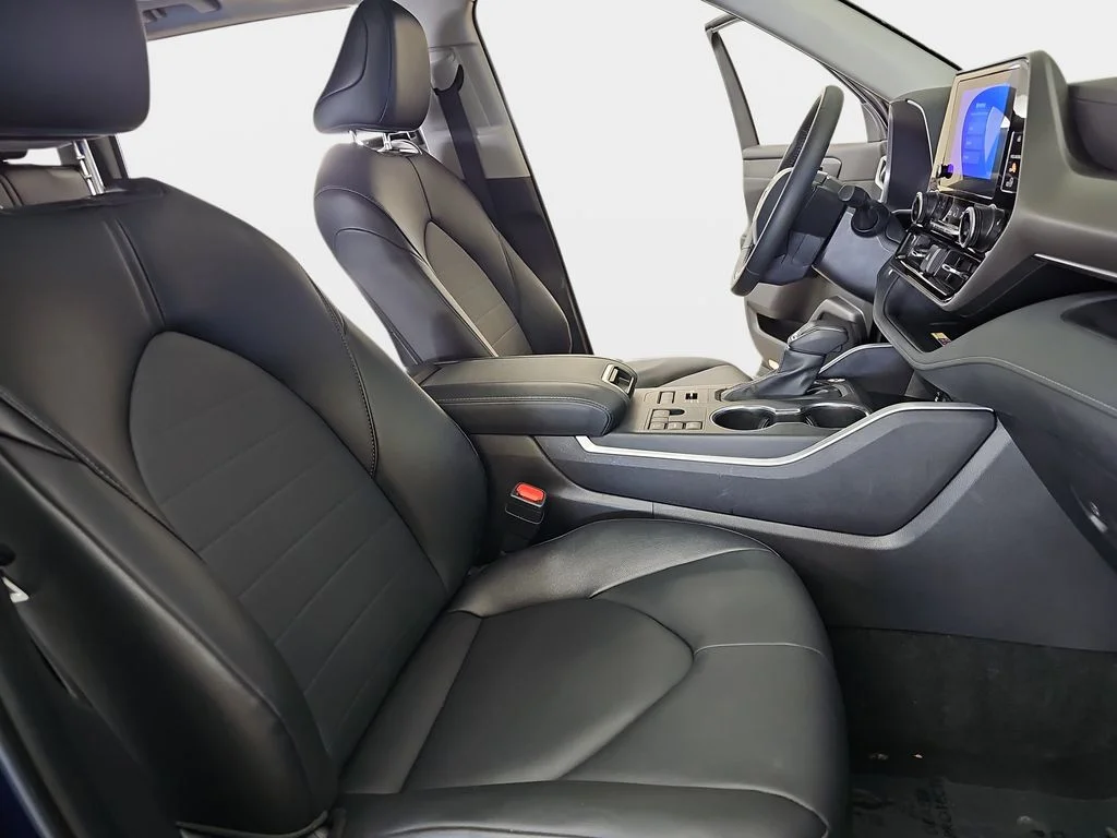 Used 2025 Blue Toyota XLE image 12