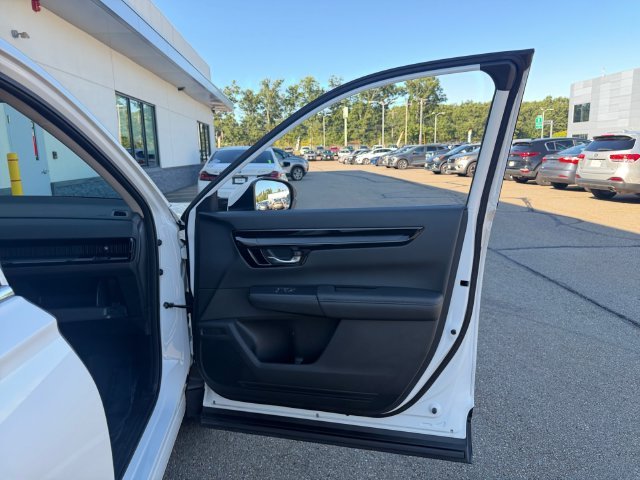 Used 2025 White Honda EX-L image 34