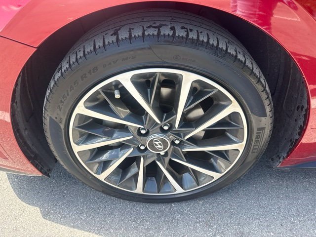 Used 2023 Ultimate Red Hyundai Limited image 10