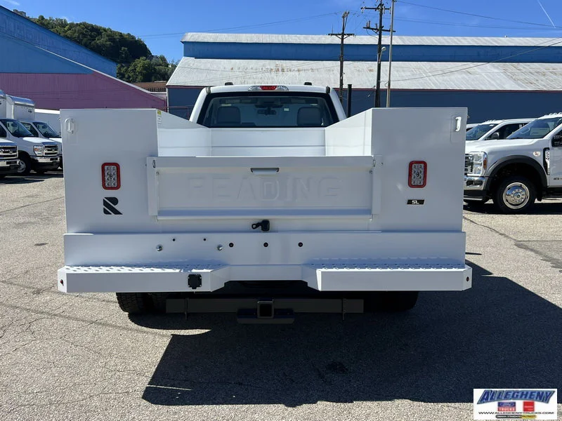 New 2026 Oxford White Ford XL image 7