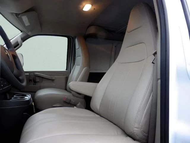 2025 Chevrolet Express Cargo Work Van - Photo 11