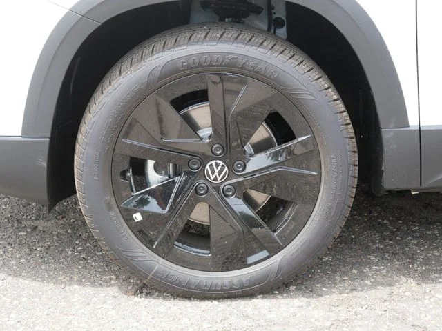 New 2026 White Volkswagen 1.5T SE image 5