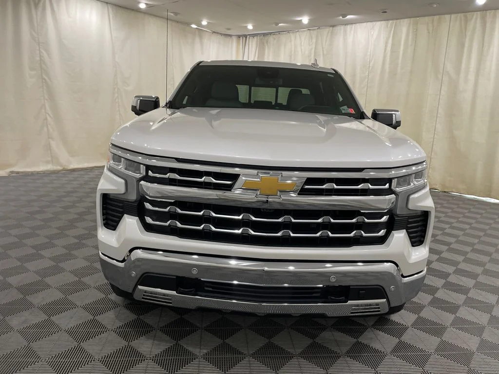 Used 2024 Iridescent Pearl Tricoat Chevrolet LTZ image 2