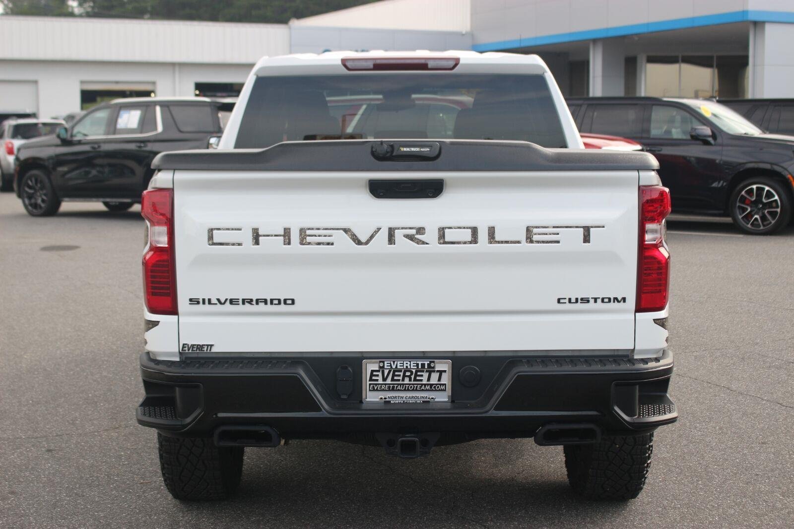 Used 2024 Summit White Chevrolet Custom Trail Boss image 6
