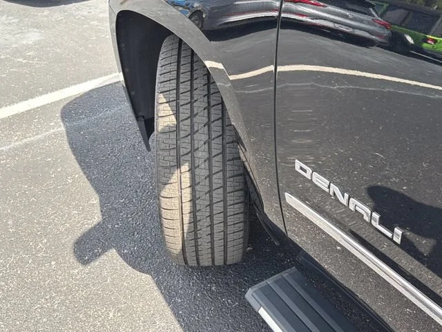 Certified Used 2020 ONYX BLACK GMC Denali image 34