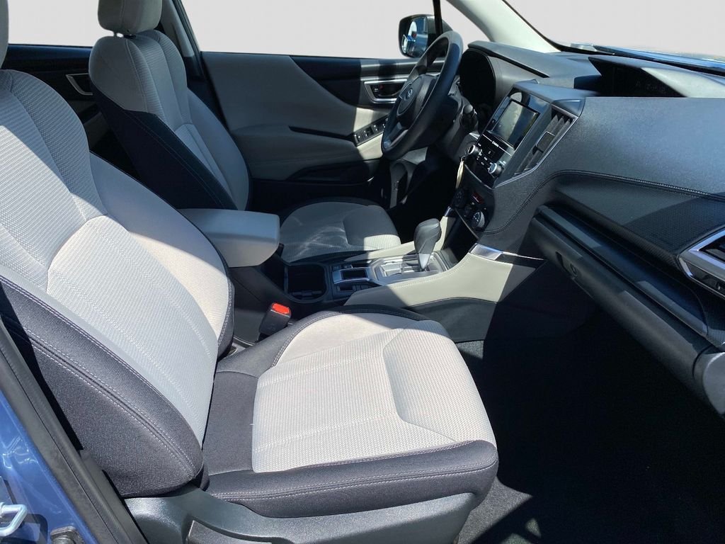 Used 2024 Blue Subaru Base image 21