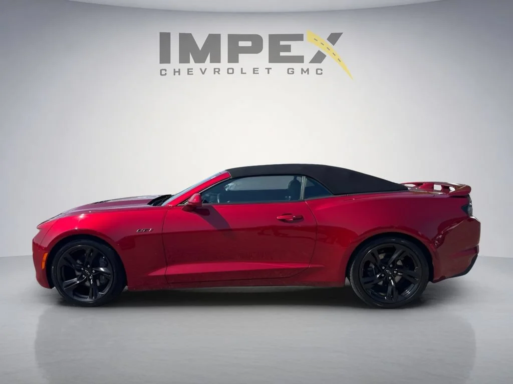 Used 2023 RADIANT RED TINTCOAT Chevrolet LT1 image 2
