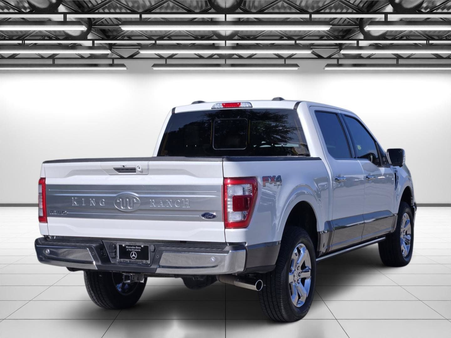 Used 2023 Star White Metallic Tri-Coat Ford King Ranch image 9
