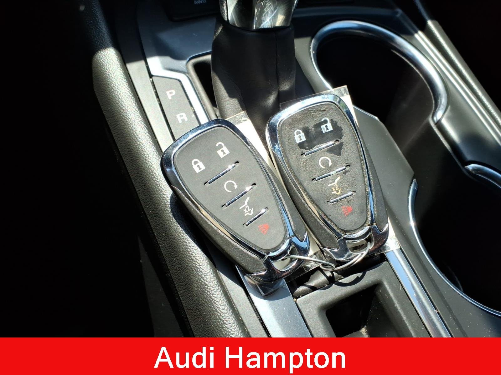 Used 2022 Blue Glow Metallic Chevrolet LT image 32
