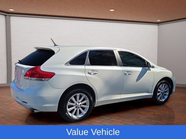 Used 2010 Blizzard Pearl Toyota Base image 4