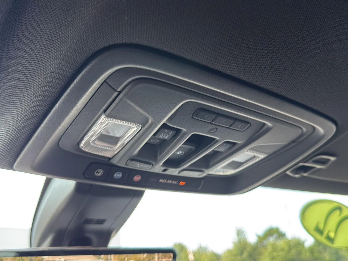 Used 2022 Black Chevrolet High Country image 27