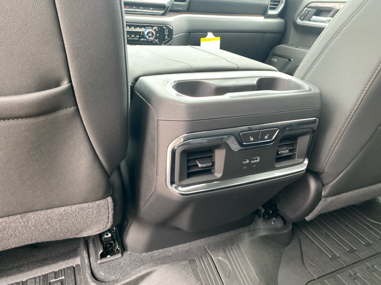 2026 GMC Sierra 1500 SLT - Photo 24