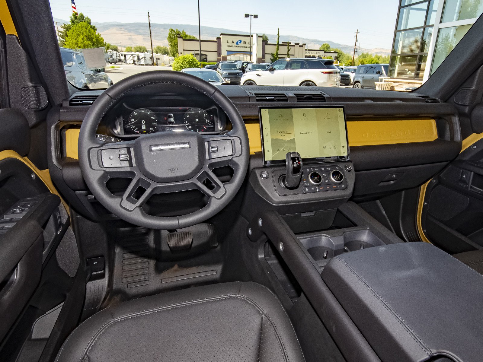 New 2026 Deep Sandglow Yellow Land Rover  image 38