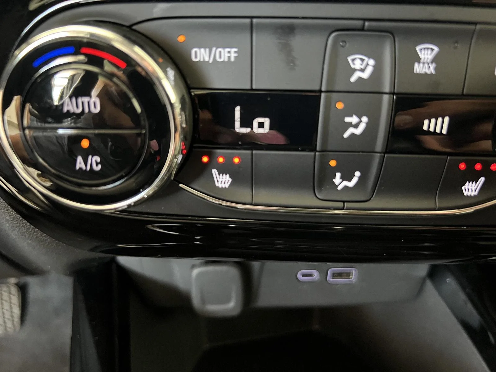 Used 2024 Sterling Gray Metallic Chevrolet LT image 17