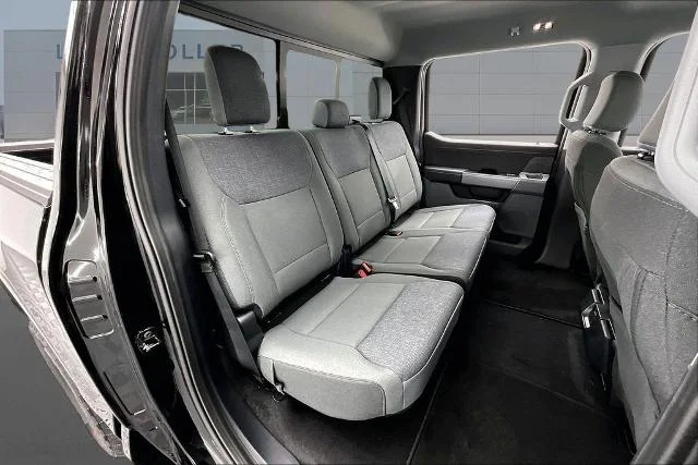 New 2026 Agate Black Metallic Ford XLT image 10