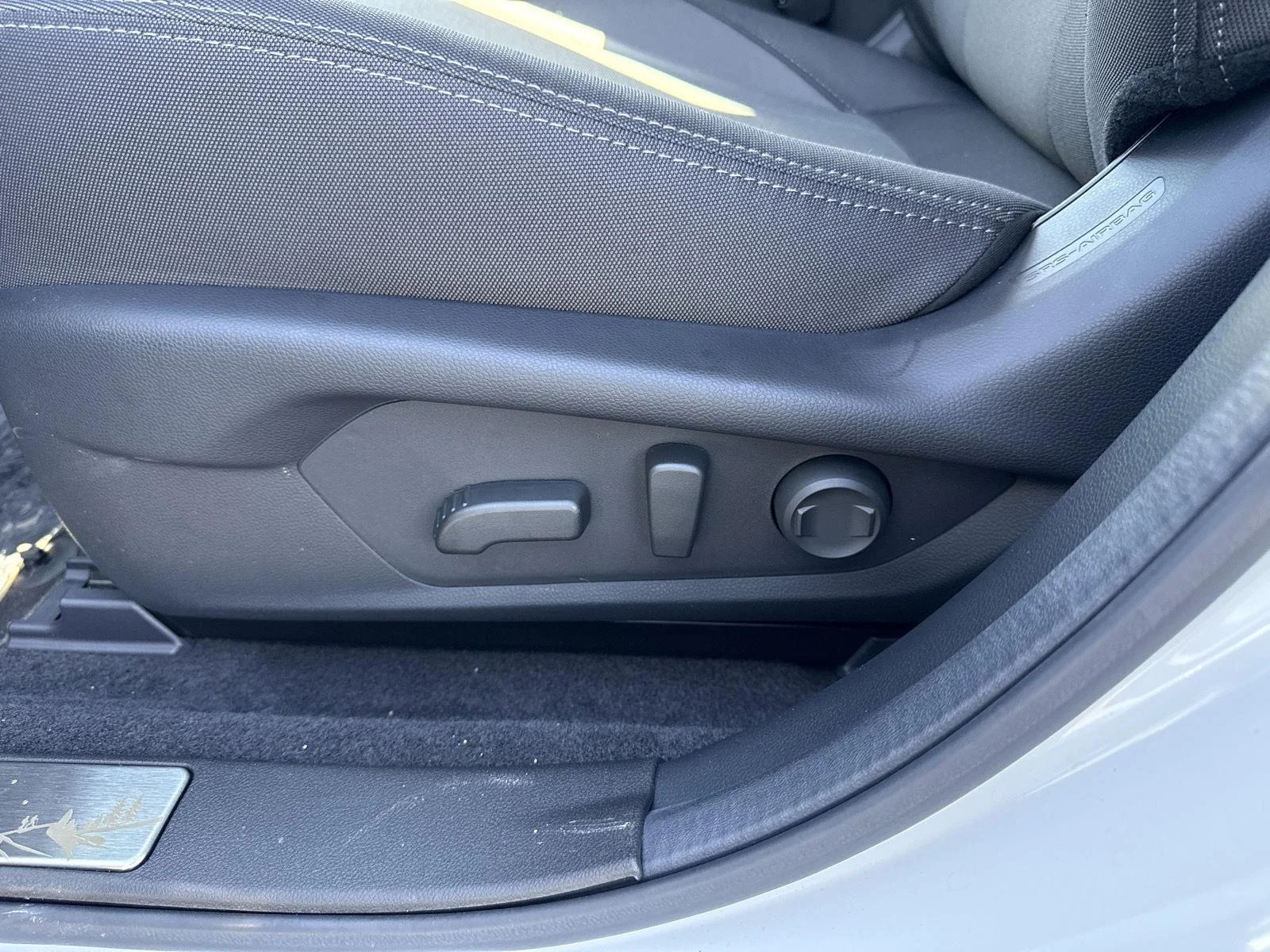 New 2026 Crystal White Pearl Subaru Premium image 15