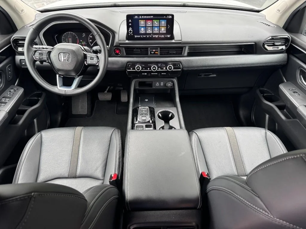 Certified Used 2025 White Honda Touring image 15