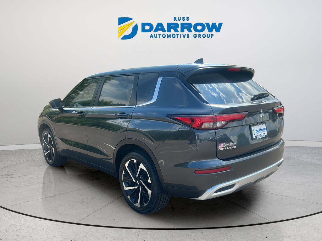 Used 2024 Gray Mitsubishi SE image 3