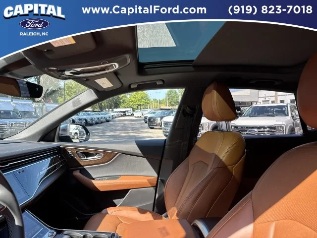 Used 2025  Audi 55 Prestige image 22