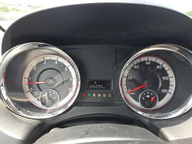 Used 2016 White Dodge SXT image 18