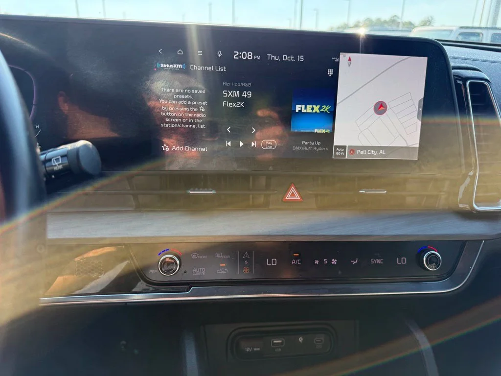 Used 2023 White Kia X-Line image 10