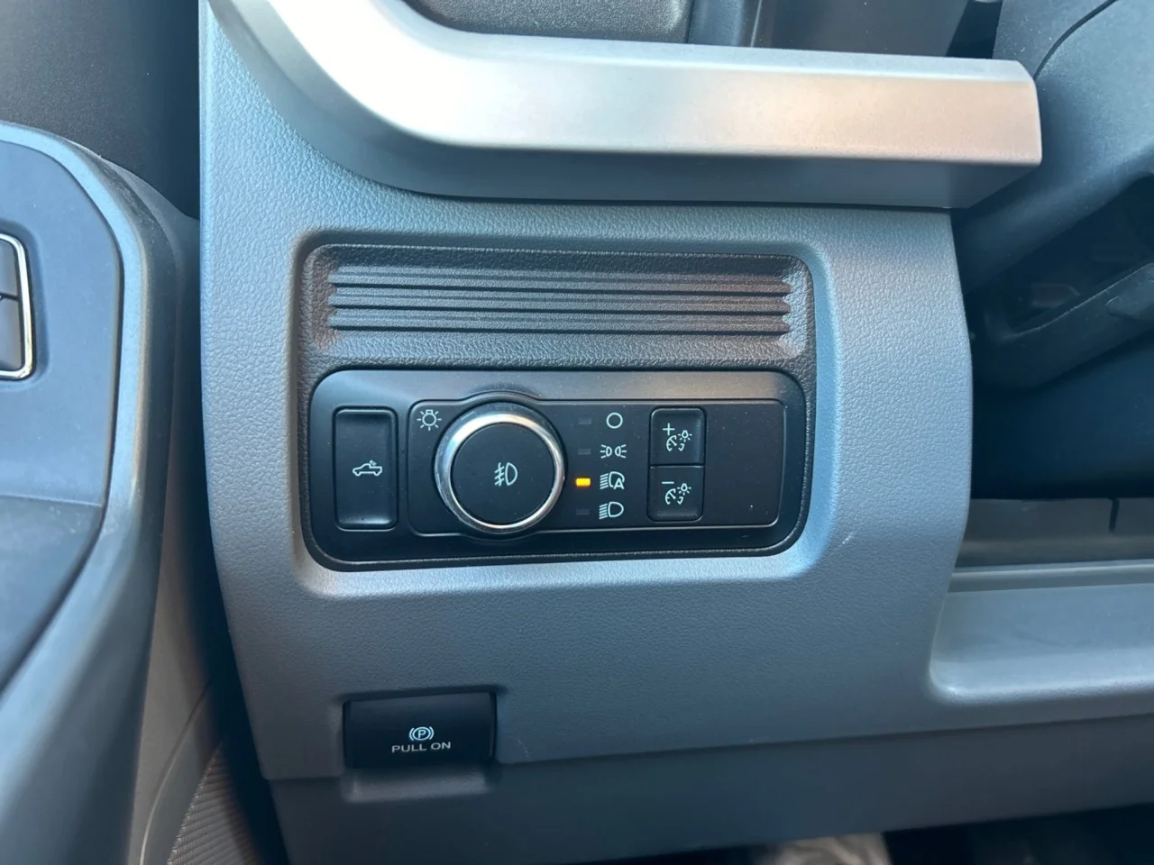 Used 2024 White Ford XL image 17
