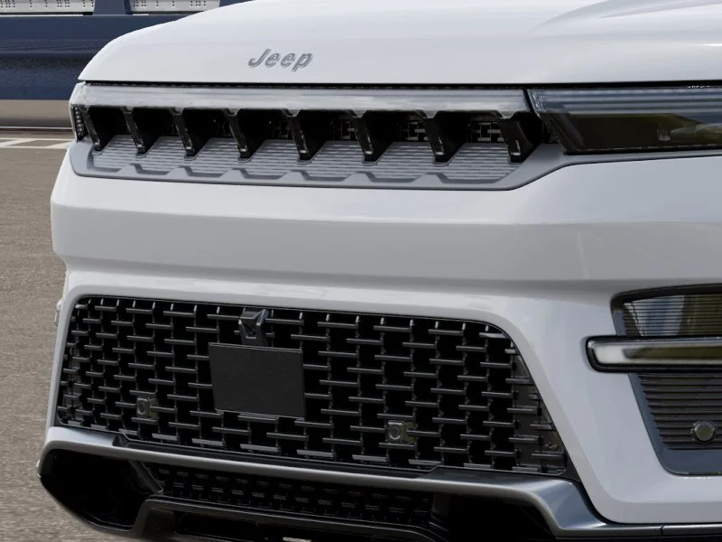New 2026 Bright White Clear-Coat Exterior Paint Jeep Grand Wagoneer image 7