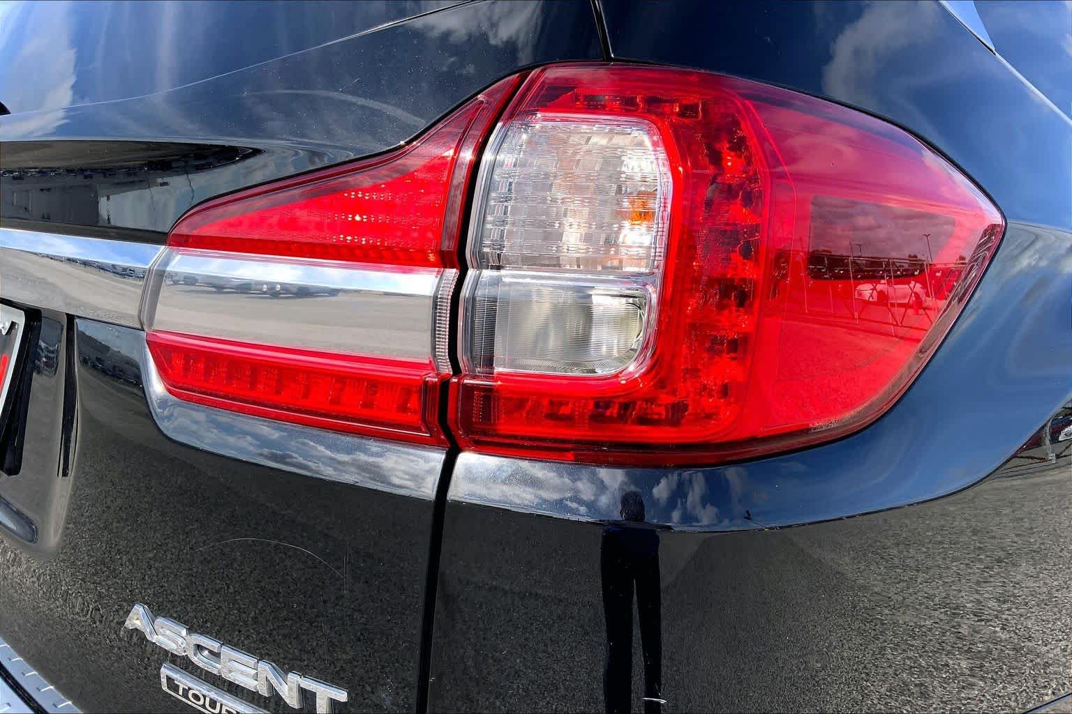 Used 2019 Crystal Black Silica Subaru Touring image 10