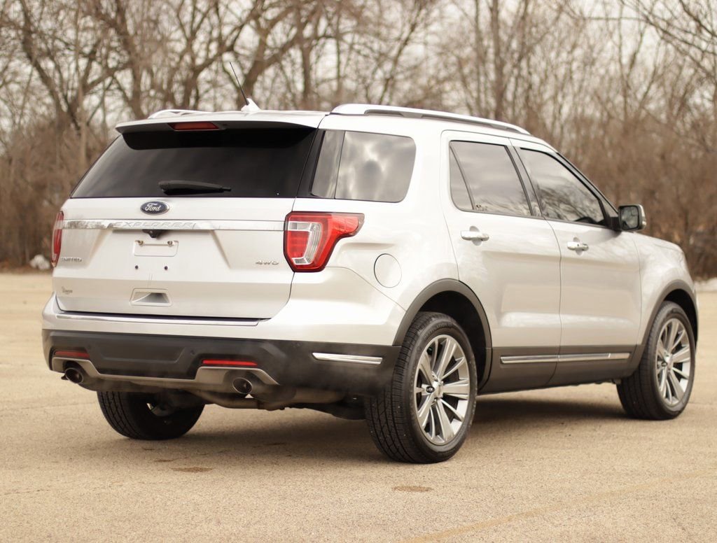 Used 2018 Silver Ford Limited image 7