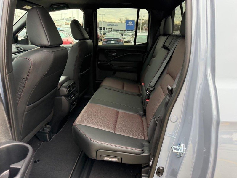 2026 Honda Ridgeline Black Edition - Photo 8