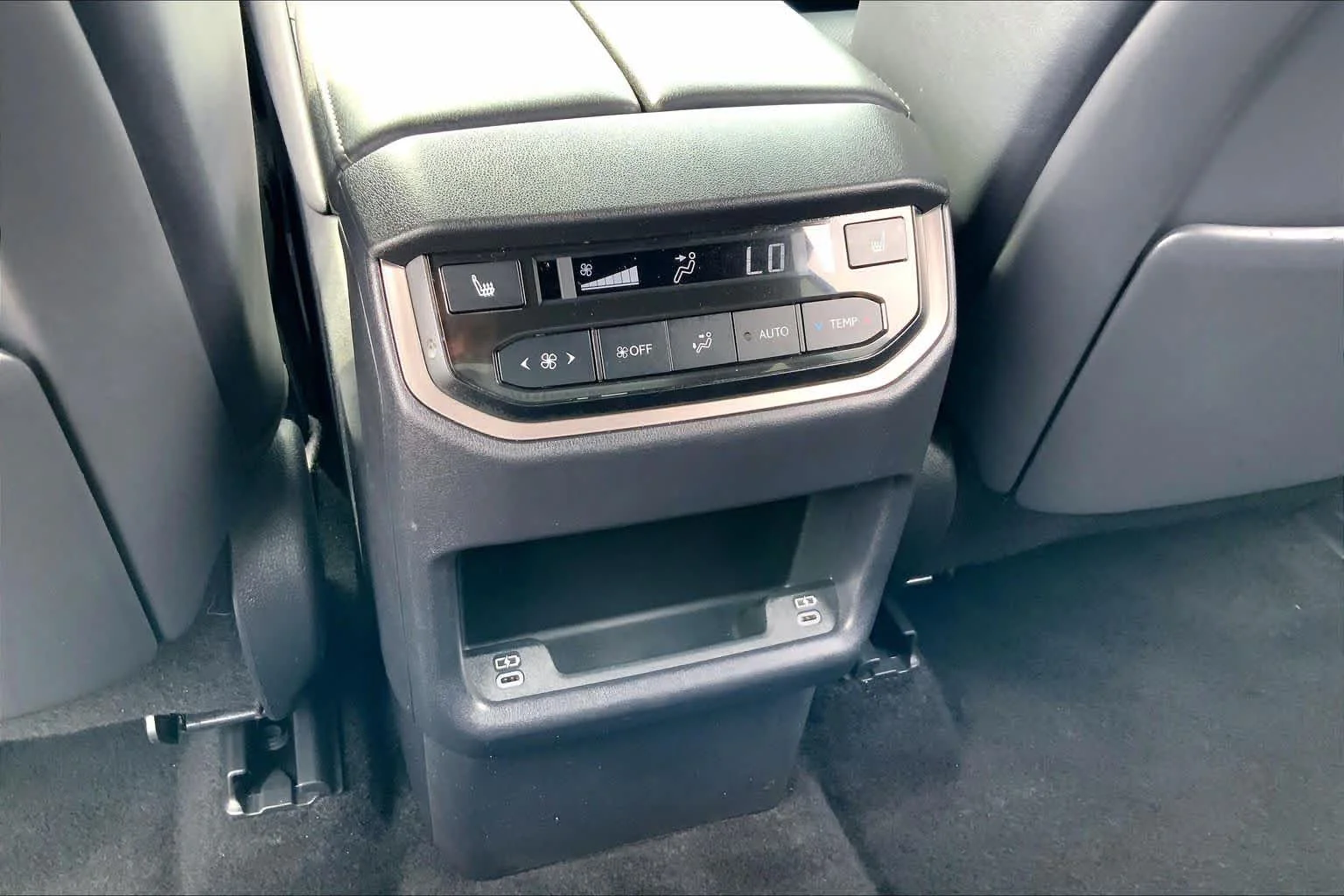 Certified Used 2025 WIND CHILL PEARL Lexus Luxury image 34
