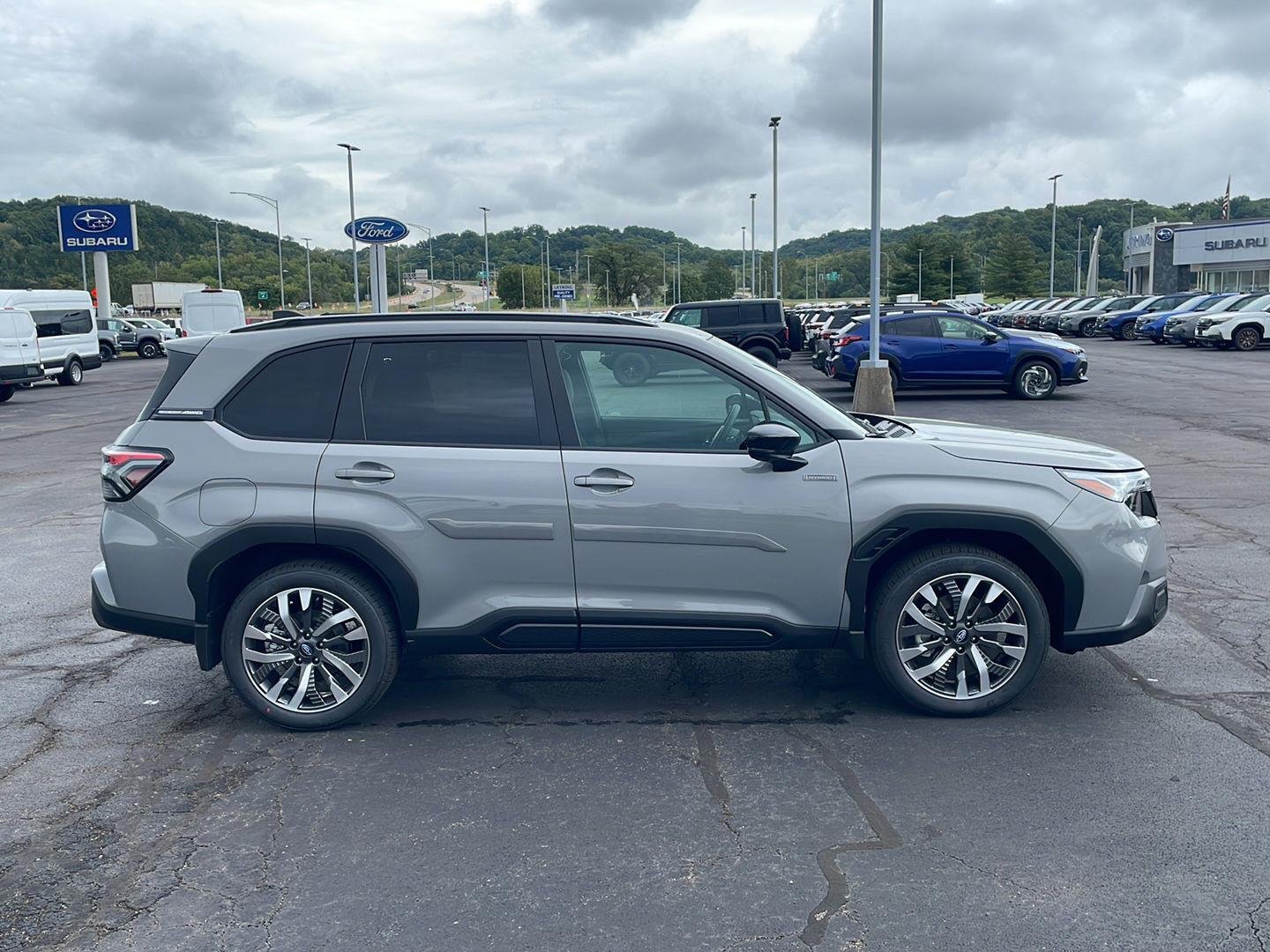 New 2026 RIVER ROCK PEARL Subaru Touring Hybrid image 6