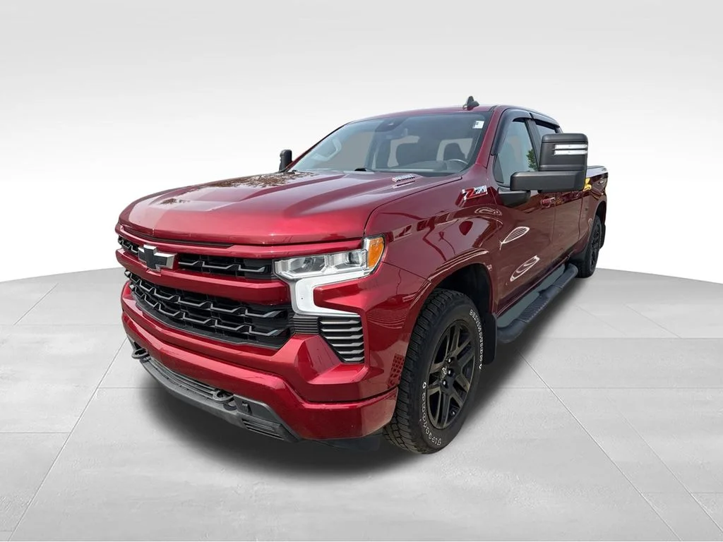 Used 2023 Red Chevrolet RST image 7
