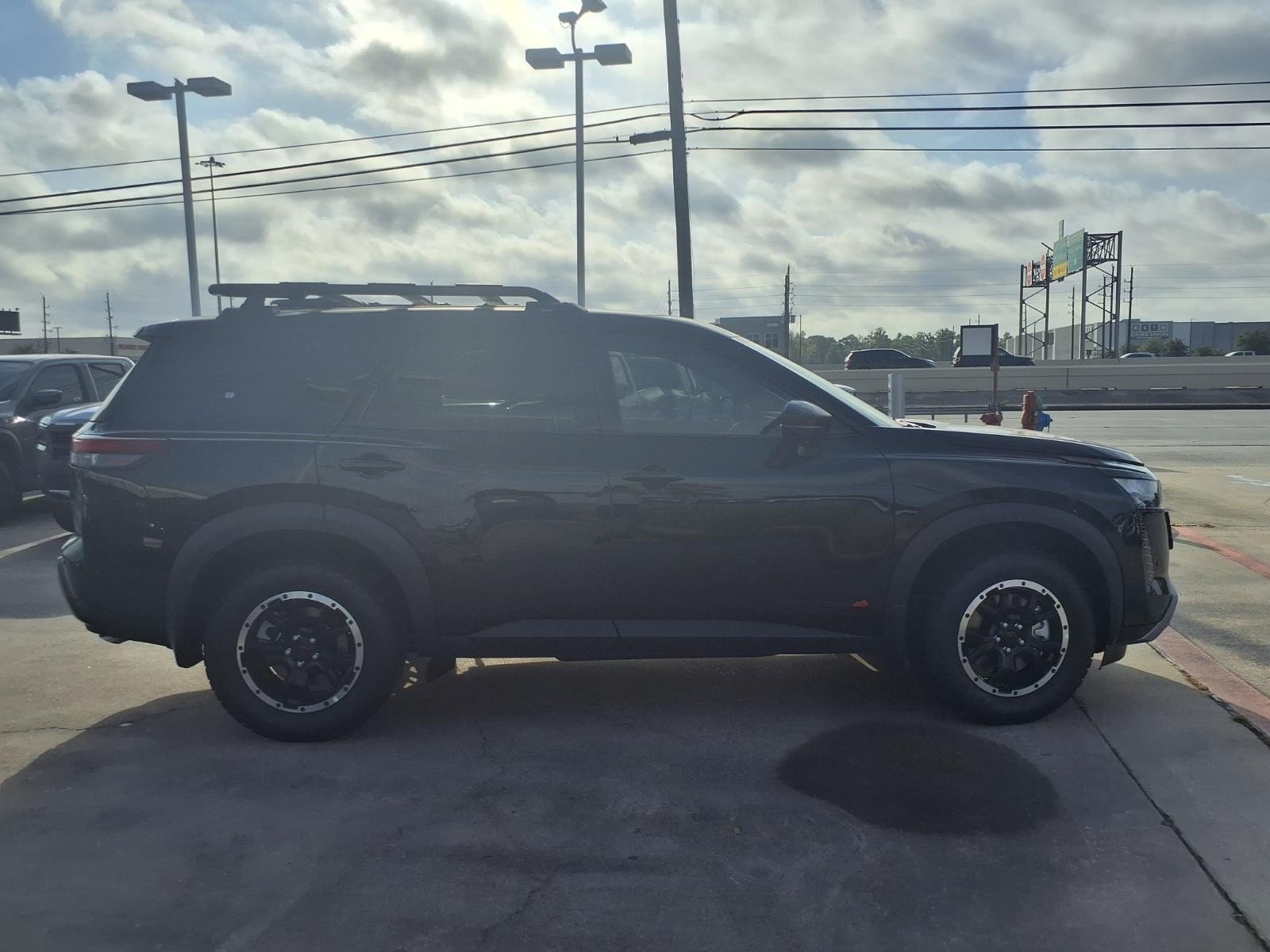 2026 Nissan Pathfinder Rock Creek® Black at Robbins Nissan