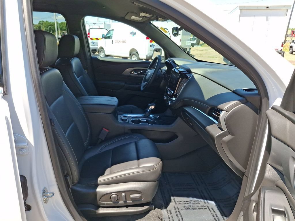 Used 2023 Chevrolet Traverse SUV