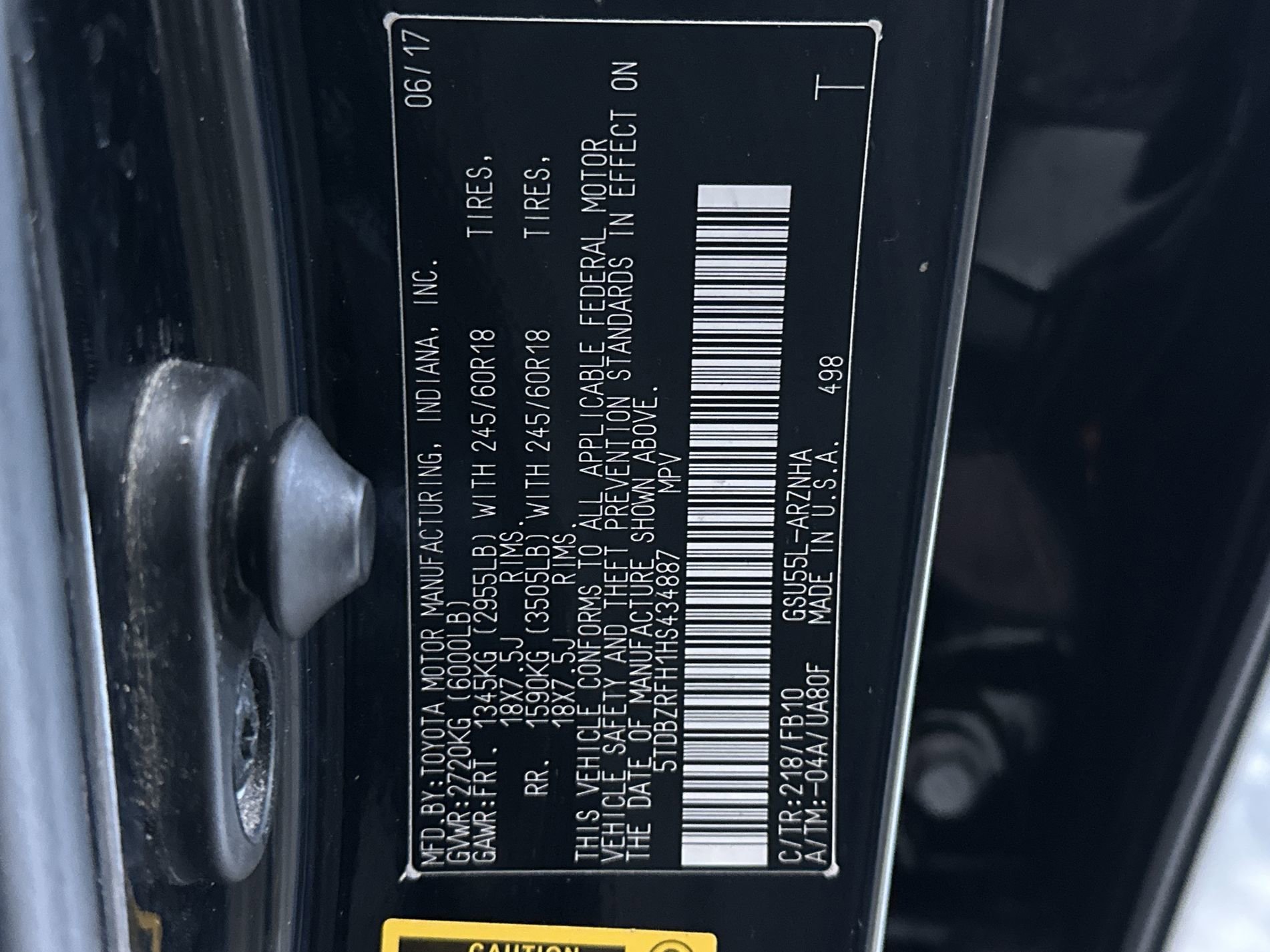 Used 2017 Midnight Black Metallic Toyota LE image 13