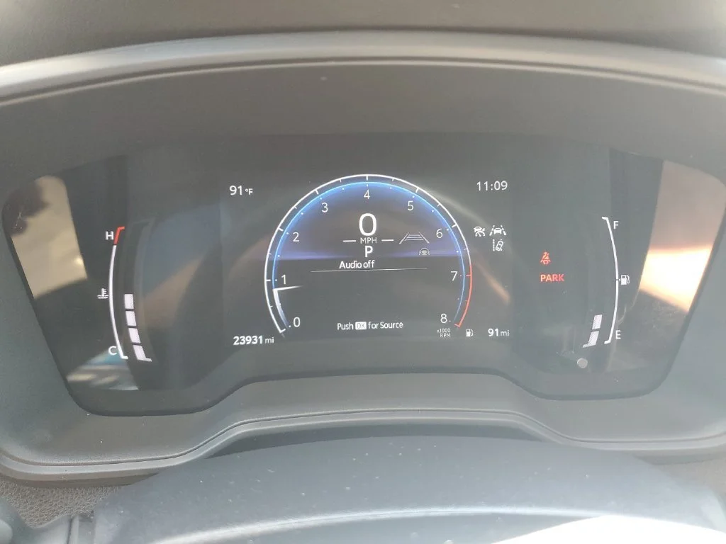Used 2026 Off-white Toyota LE image 22