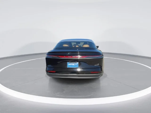 Used 2025 Black Lucid Touring image 7