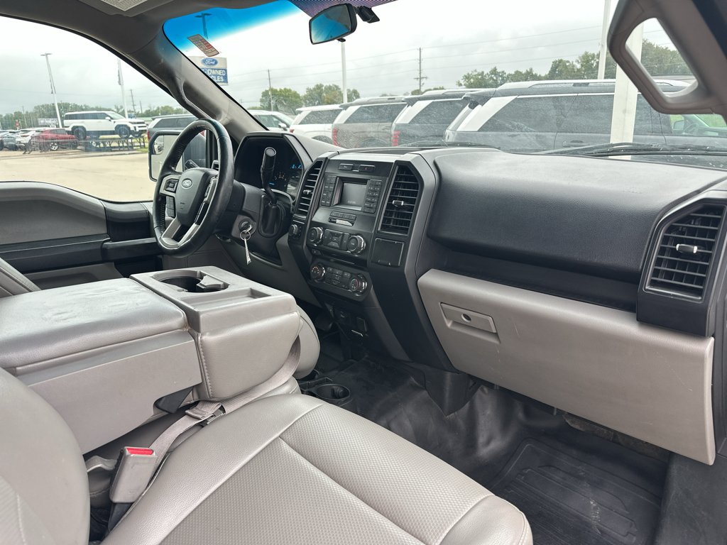 Used 2017 Oxford White Ford XL image 5