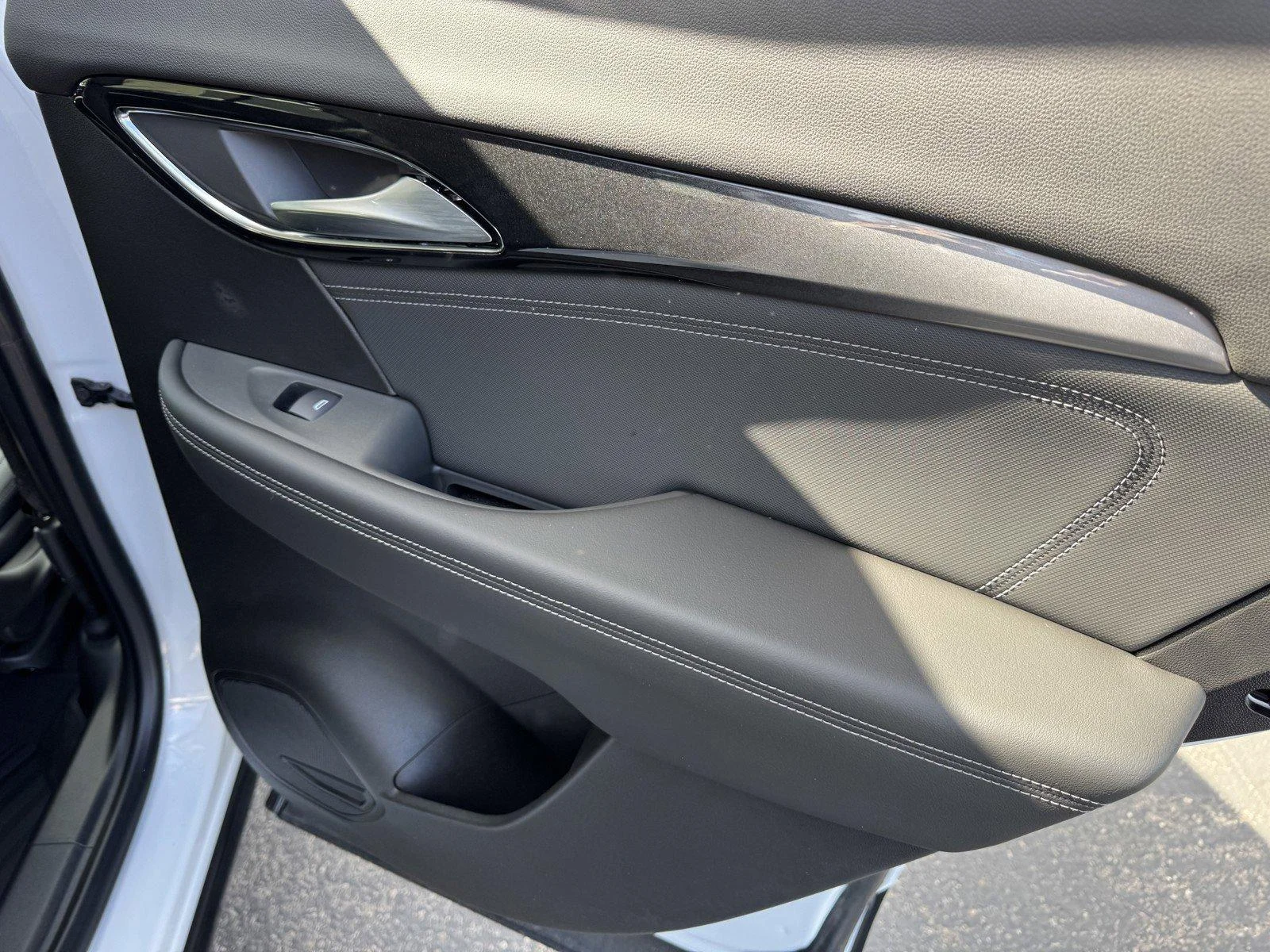 New 2026 Summit White Buick Preferred image 12
