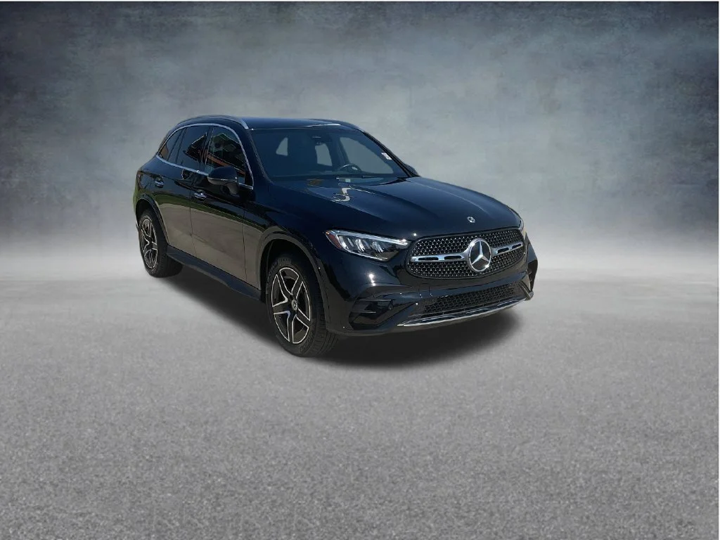 Used 2025 Black Mercedes-Benz GLC 300 image 1